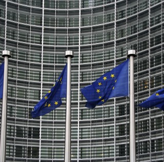 Directives sur des conditions de travail transparentes et prévisibles et sur l’équilibre entre vie professionnelle et vie privée : la loi de transposition est publiée !