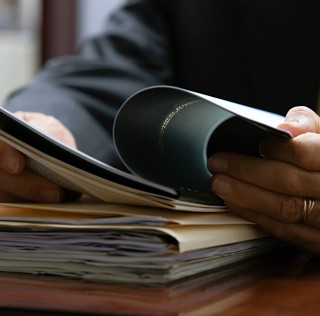 Consultation sur les orientations stratégiques : halte à l’extension de la mission de l’expert !