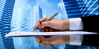 Proposition simultanée d’une modification du contrat pour motif économique et d’une modification des conditions de travail : Le mieux est parfois l’ennemi du bien