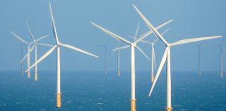 Eoliennes en mer : les impacts en droit social de la loi relative à l’accélération de la production d’énergies renouvelables