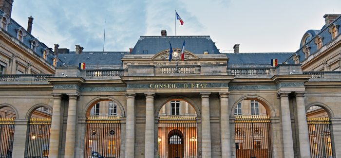 Nouvelle étape dans le contrôle des actes de droit souple par le juge administratif