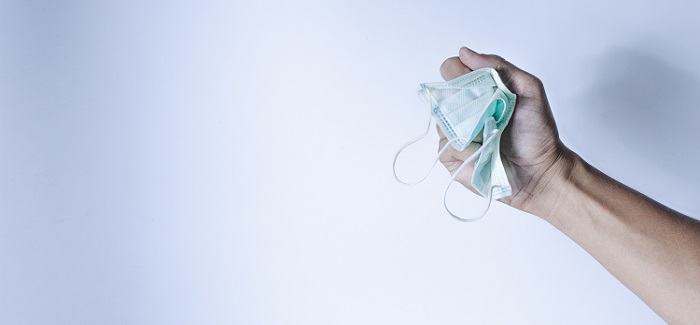 used hygienic mask eliminate sanitation protect colona virus Covid-19 : la France organise la sortie de l’état d’urgence sanitaire