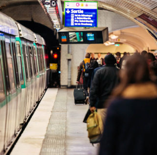 Mix of France, Croatia and some space montages Prise en charge des titres d’abonnement et télétravail : jusqu’où va l’obligation de l’employeur ?