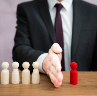 A health and safety concept of an individual being segregated and protected from other employees due to sickness, coronavirus, health,wellbeing,crime,fraud or behaviour. Le régime français d’exonération des dividendes doit être pris en compte dans la détermination d’un régime fiscal privilégié à l’étranger