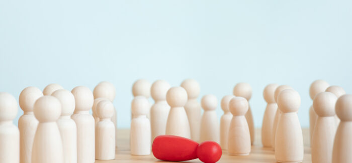 social bully or human communication concepts.problem and solution of community Le licenciement d’un salarié victime de harcèlement est-il toujours nul ?