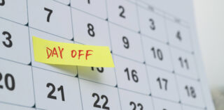 Prise en compte des congés payés pour le décompte des heures supplémentaires : le juge étend sa solution aux cycles de travail